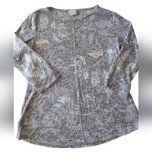 Floral Knit Top in Gray and Cream